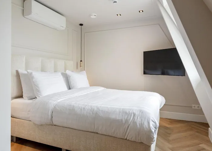 Boutique Novi 赞德沃特