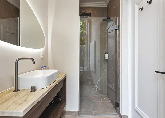 Boutique Novi 酒店 *